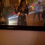 Puja Gupta Instagram - Tu apne andar zunoon ki chingari bhadka . Jalne ke liyien log hai na … 🦩🦩🦩 Nassim Mansion, Nassim Hill