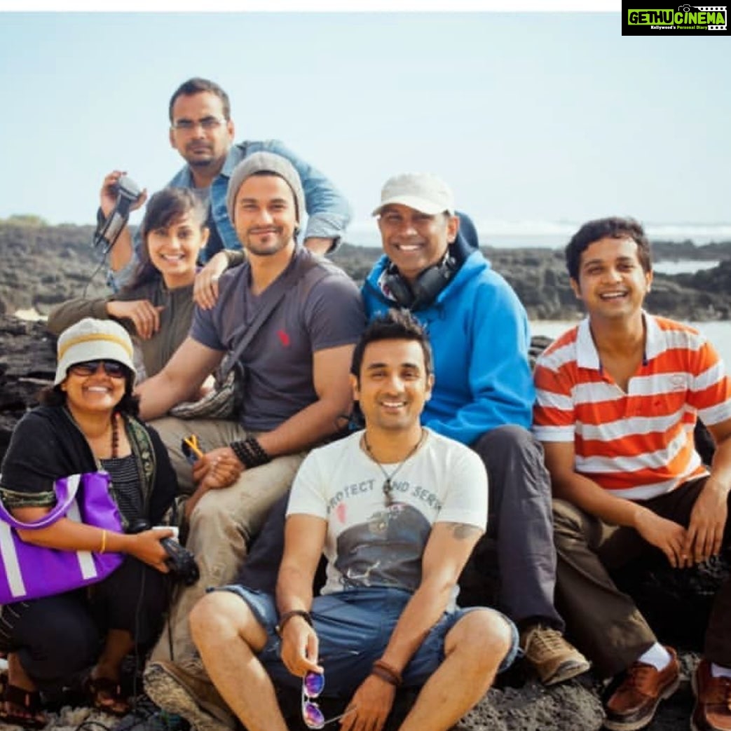 Puja Gupta Instagram - 8 years of Go Goa Gone dayummm!!! I was a complete brat back in the day I’m pretty sure everyone would vouch for that in the movie 👀 especially my directors @rajanddk Thank you for giving me opportunity to play Luna Love the love I get for playing Luna Thank you everyone for loving the movie - it’s a masterpiece for sure, created by the best cast, crew and team Happy 8 years guys Yahoooooo @kunalkemmu🧟♂️ @anandntiwari 🧟@virdas 🧟♂️ Mumbai, Maharashtra