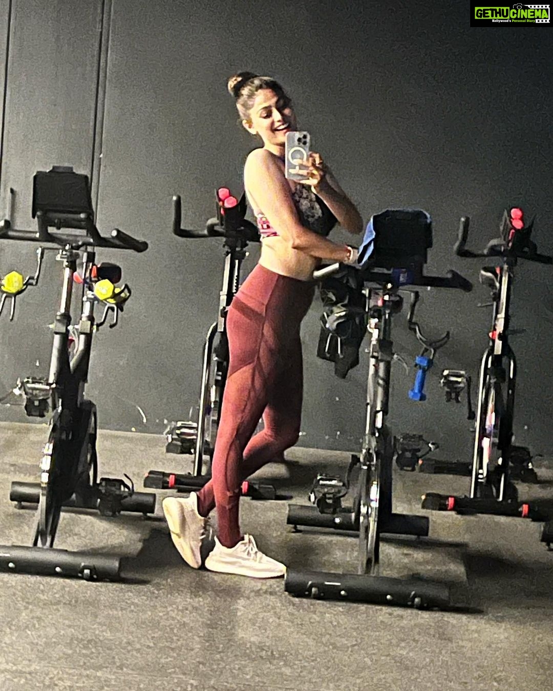 Puja Gupta Instagram - “Your body can stand almost anything. It’s your mind that you have to convince.” @ridestudioin Mumbai, Maharashtra