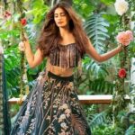 Puja Gupta Instagram - “Won’t you come into the garden? I would like my roses to see you. ” 👗 @riddhimajithiaofficial Planet Earth