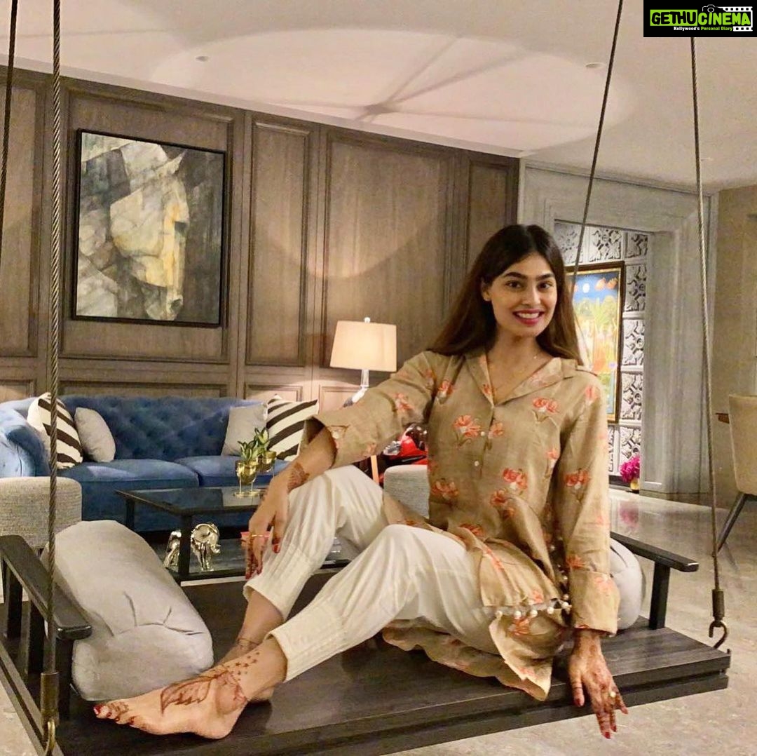 Puja Gupta Instagram - Bringing in my festivities in this gorgeous Jaipur attire by @mayorijaipur Xoxo