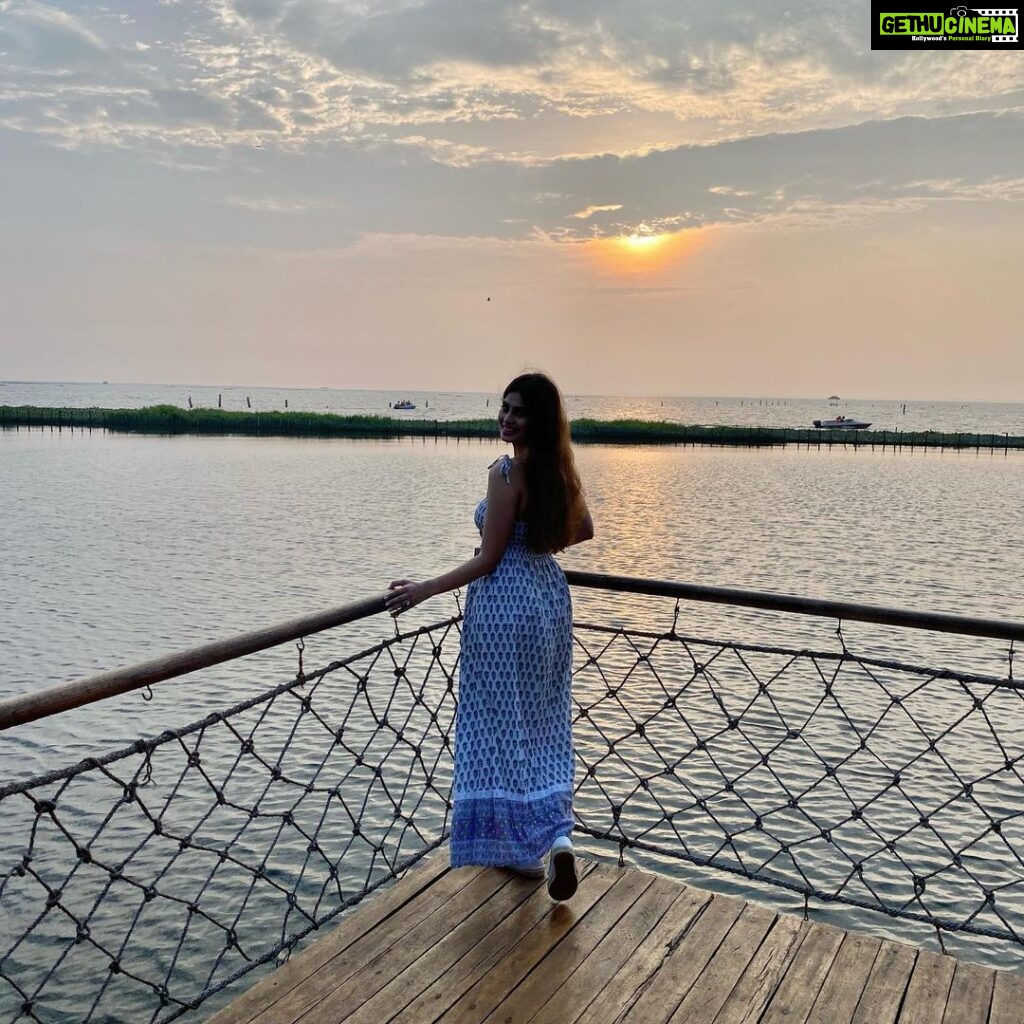 Puja Gupta Instagram - 🦚🦋🌴 Kumarakom Lake Resort