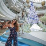Puja Gupta Instagram - Snow, reindeers, ice-covered Christmas tree 🎄 I saw all of this in Mumbai! Yes, all of this is part of Winter Mystique, an exquisite Christmas decor that is now being showcased at my favourite shopping destination, Phoenix @marketcitykurla. While you visit to check out the beautiful decor, remember to take awesome pictures and also to shop at upto 60% OFF like I did on my favourite brands on End of Season Sale! #MarketcityArt #WinterMystique #MarketcityMumbai #saleatmarketcity @criessepr Phoenix Marketcity - Mumbai