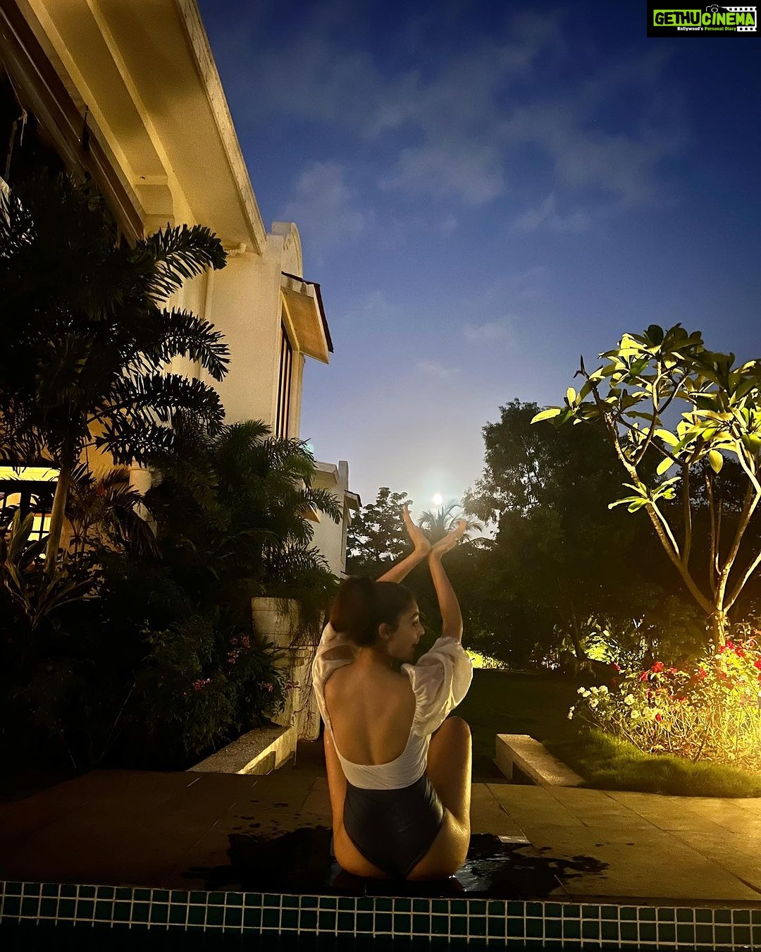 Puja Gupta Instagram - "Be both soft and wild. Just like the moon. Or the storm. Or the sea." 🌝 Assagao, Goa