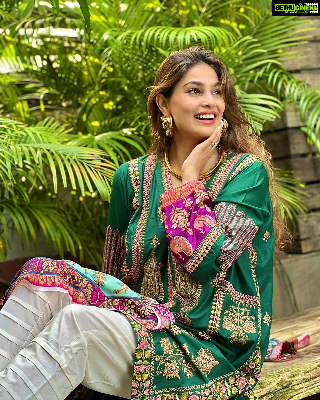 Puja Gupta Instagram - "Sometimes it’s all great to go back to your culture and just be natural."