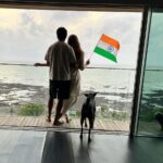 Puja Gupta Instagram - Happy Independence Day India Mera desh Meri mitti Mera ghar 🇮🇳 🏠 💜 Bandra Band Stand