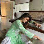 Puja Gupta Instagram - “Be the person your dog thinks you are." Mumbai -city of Dreams