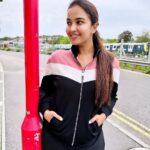 Pujita Ponnada Instagram - Today’s morning walk looked like this 🌳🍁🌞🇬🇧 #pujitaponnada #ukdiaries #travel United Kingdom