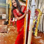 Pujita Ponnada Instagram - 3am wedding shenanigans ❤️✨ Saree @kosataga.in #pujitaponnada #happysunday