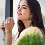 Pujita Ponnada Instagram – You deserve happiness baby girl 💛

Happy weekend y’all ✨

📸 @_virphotography 

#pujitaponnada #potraits