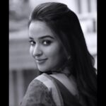 Pujita Ponnada Instagram – Your happiness is your responsibility, protect your peace at all costs ✨

Good morning y’all 🖤

#pujitaponnada #bnw #potraits #shootlife #tamilcinema