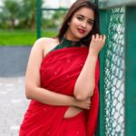 Pujita Ponnada Instagram - Making you fall in love all over again ❤️ 📸 @portsbyady #pujitaponnada #sareelove