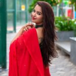 Pujita Ponnada Instagram - Making you fall in love all over again ❤️ 📸 @portsbyady #pujitaponnada #sareelove