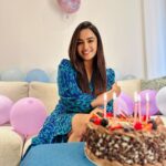 Pujita Ponnada Instagram - As I complete another year, I wanted to pen down the things am truly grateful for 🫶🏻 I am grateful for my lovely parents who were always there for me and helped me shape into the woman I am today, I am grateful for cinema for giving me a new path and opening up different avenues for me, for my love for travel which takes me on new adventures and keeps my spirit alive, this healthy body which lets me enjoy and cherish every day of my life. I am very grateful for the ones who are sharing this journey with me, my friends who make life worth living, also for the ones who left in between for there were lessons learnt. This year I am promising myself to be kinder to myself and others, be more giving and forgiving, not take this life for granted, and to count my blessings ✨ Thanks to each and everyone of you who thought about me, took time out to message me, call me, and made my day extra special. Lots of love to you all❤️ #pujitaponnada #birthdaypost #london #ukdiaries London, United Kingdom