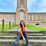 Pujita Ponnada Instagram - It’s a beautiful morning ⛪️🍁🫶🏻 #pujitaponnada #ukdiaries #travel #goodmorning Guildford Cathedral