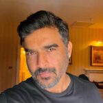 R. Madhavan Instagram – A little bit of dye and off to work in London . 😆😆🤗🤗🙏❤️