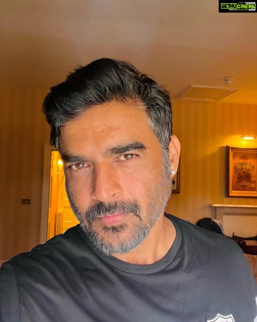 R. Madhavan Instagram - A little bit of dye and off to work in London . 😆😆🤗🤗🙏❤