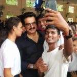 R. Sarathkumar Instagram - Bala Vidya Mandir a School of excellence was established in the year 1950 imparting excellent knowledge and discipline to the student community for more than 72 years. The Inter School cultural event Kalanjali Ventures started in the year 1996 and it sure was an honour to be the chief guest at the inaugural function of the cultural fest with more than 87 schools participating and raring to exhibit their talents on stage. The students were enthusiastic and energetic guided well by the Principal Dr. R. Srinivasa Raghavan, Correspondent Commodore Vijeshkumar Garg, Vice Principal Ms.Daffenee Rodgers, Headmistress Ms. V. Shanthi, and student coordinators. I shared my nostalgic years in school and motivated them to become great human beings and good citizens and to make their parents and teachers proud. . . . . . . #balavidyamandir #school #chiefguest #motivation #schoolstudents #empoverment