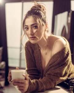 Raai Laxmi Instagram - 💕You are your Home💕 #NewAlbum 💕 Shot by the very talented 📸 : @deepak_das_photography @kakali_das_photography styled by @shalu_jaiswani
