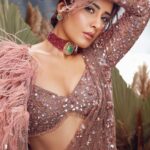 Raashi Khanna Instagram - A canvas of tradition and creativity..! Absolutely loved this one..! #sareelove Magazine: @globalspaindia Chief Editor: @parineetasethi Interviewed by: @peoplebazaar Creative Director: @juhi.ali Stylist: @archamehta Photographer: @tejasnerurkarr Company: @greymatterhub_official Assisted by: @rehmanansariofficial Make-up: @makeupbyshefali.s Hair: @zoequiny.hair Lehenga: @roujeofficial Jewellery: @mayasanghavijewels Decoration: @shyampandurangbhagat Cinematographer: @chalchitrakar Location: @monochromestudios_ Publicist: @idhyahmedia @sanchitatrivedi Co-ordinated by: @nadiiaamalik