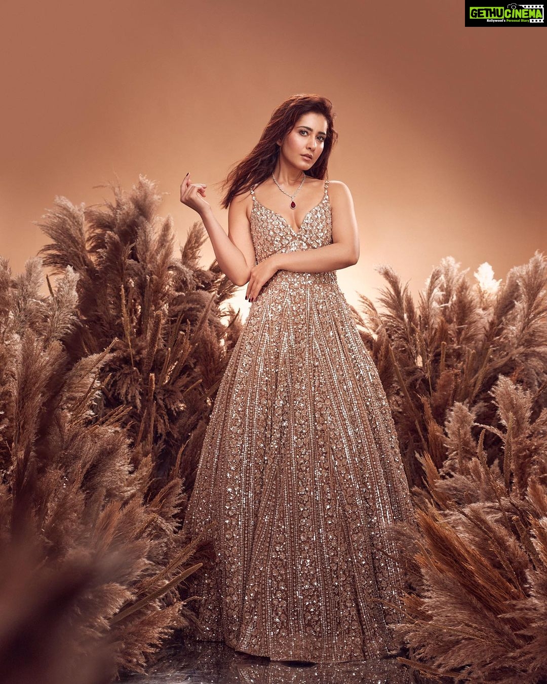 Raashi Khanna Instagram - Lost in dreams, adorned in elegance 🤎 Magazine: @globalspaindia Chief Editor: @parineetasethi Interviewed by: @peoplebazaar Creative Director: @juhi.ali Stylist: @archamehta Photographer: @tejasnerurkarr Company: @greymatterhub_official Assisted by: @rehmanansariofficial Make-up: @makeupbyshefali.s Hair: @zoequiny.hair Lehenga: @roujeofficial Jewellery: @prerto Decoration: @shyampandurangbhagat Cinematographer: @chalchitratalks Location: @monochromestudios_ Publicist: @idhyahmedia @sanchitatrivedi Co-ordinated by: @nadiiaamalik