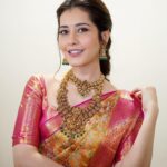 Raashi Khanna Instagram - Mumma says these look like picture references for a matrimony website. Agree? 🤪