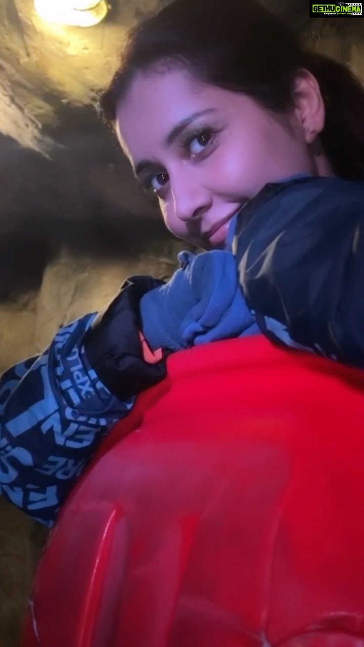 Raashi Khanna Instagram - दिल तो बच्चा है जी..! 🩵