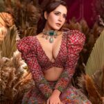 Raashi Khanna Instagram - Red-y for today 🙃♥️ Magazine: @globalspaindia Chief Editor: @parineetasethi Interviewed by: @peoplebazaar Creative Director: @juhi.ali Stylist: @archamehta Photographer: @tejasnerurkarr Company: @greymatterhub_official Assisted by: @rehmanansariofficial Make-up: @makeupbyshefali.s Hair: @zoequiny.hair Lehenga: @mrunalinirao Jewellery: @tvishajewlz Decoration: @shyampandurangbhagat Cinematographer: @chalchitrakar Location: @monochromestudios_ Publicist: @idhyahmedia @sanchitatrivedi Co-ordinated by: @nadiiaamalik
