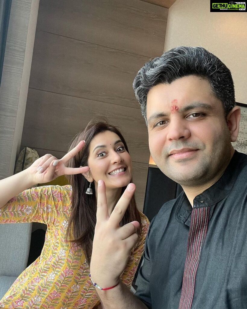 Raashi Khanna Instagram - As you set yourself to conquer the waves, know that your sister's love is sailing right along with you..! ♥️ Happy Rakhi to the most amazing brother who also brings out my crazy side..! 🤪 - Capt. @khannaraunaq ♥️♥️♥️