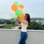 Raashi Khanna Instagram - माँ तुझे सलाम..! वंदे मातरम 🇮🇳