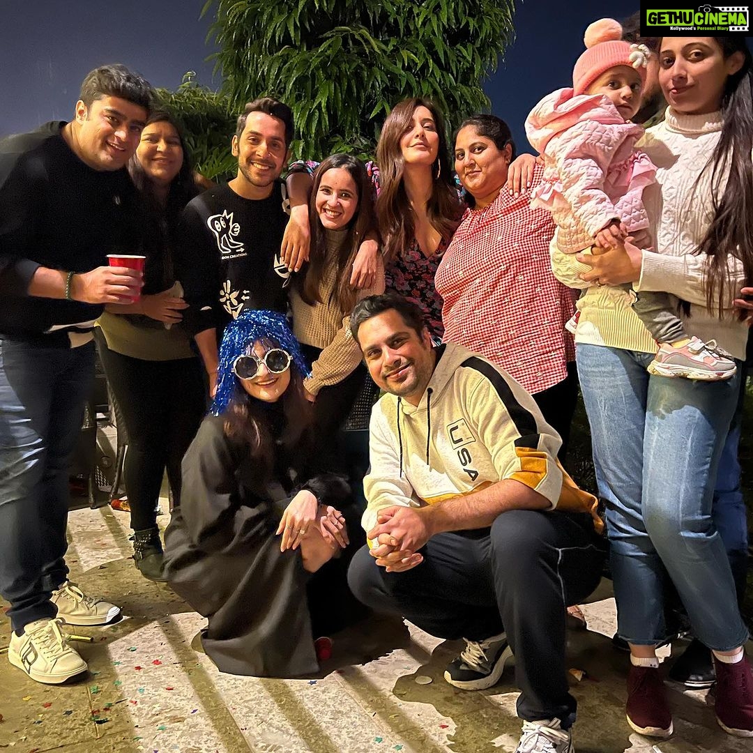 Raashi Khanna Instagram - My precious weirdos..! What would I do without you..! Happy friendships day.. I love you all so much..! ♥️♥️