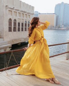 Raashi Khanna Instagram - Happy feet, happy heart 💛
#traveldiaries 

📸 @rolandhaddad_