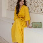 Raashi Khanna Instagram - Happy feet, happy heart 💛 #traveldiaries 📸 @rolandhaddad_