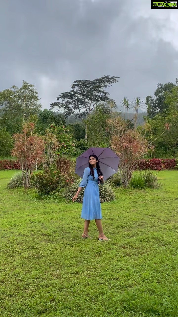 Rachana Inder Instagram - Anywhere door? No, anywhere shoe iykyk Had to try this one!