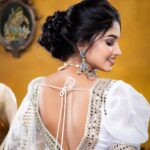 Rachana Inder Instagram - So let’s get into the details Team💪🏻 Jewelry - @beadedtreasuresjewelry Designer - @vibbhinna MUA - @makeoverwithlakshmi_shetty Photography - @anusharamkaran