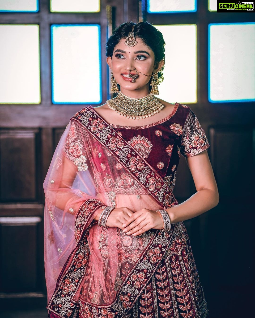Rachana Inder Instagram - So in love with this outfit Contact @the_.elegant_lady_ for more pretty designs