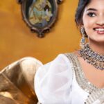Rachana Inder Instagram - So let’s get into the details Team💪🏻 Jewelry - @beadedtreasuresjewelry Designer - @vibbhinna MUA - @makeoverwithlakshmi_shetty Photography - @anusharamkaran
