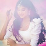 Rachana Inder Instagram - Team💛 @rainbow_photography_official @mousumidebnath9006 @deepikamakeupandhair @artistry_by_pushpa @thesparklesstudio ♥️