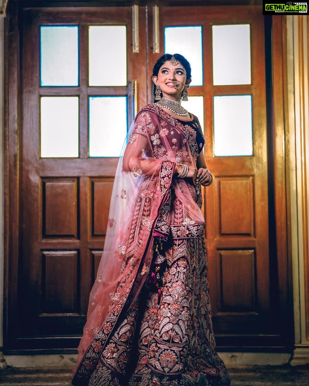 Rachana Inder Instagram - So in love with this outfit Contact @the_.elegant_lady_ for more pretty designs
