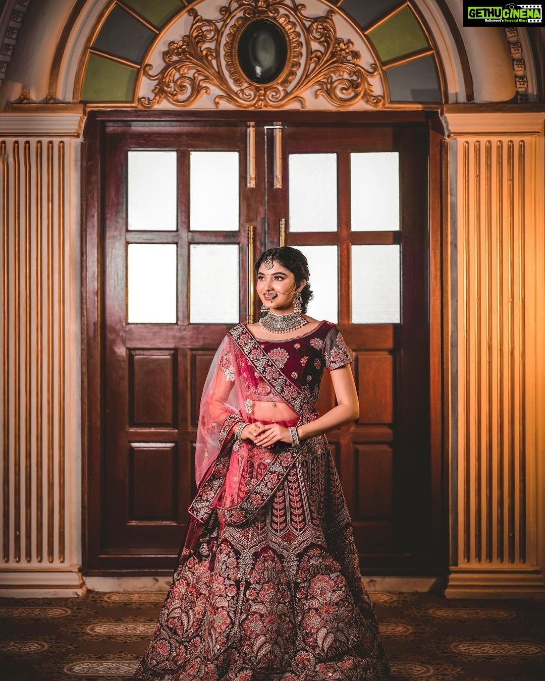 Rachana Inder Instagram - So in love with this outfit Contact @the_.elegant_lady_ for more pretty designs