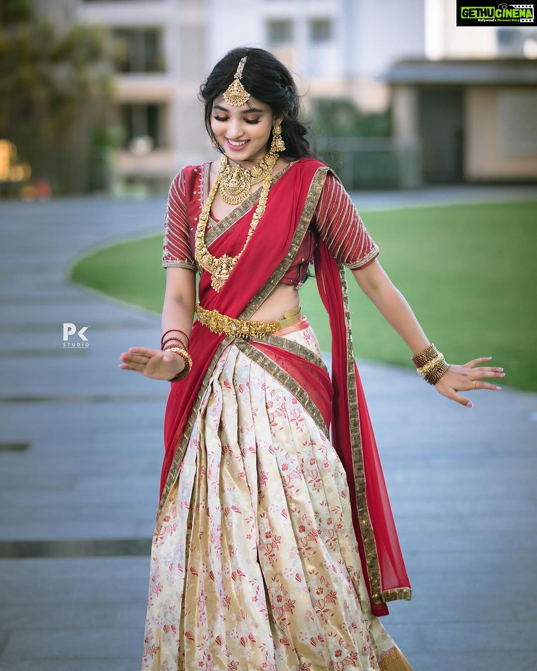 Rachana Inder Instagram - Here are some of my favourite traditional looks since last September, which are yours?