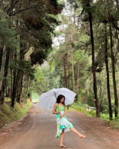 Rachana Inder Instagram - #tbt a year ago. Not my brother and I waking up early to checkout this beautiful place and hear stories of how it was apparently haunted👻. We didn’t doubt them for a second, it was enchanted ✨🫠
 #rachanainder