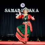 Rachana Narayanankutty Instagram - Kuchipudi Nattuvamela by @rachananarayanankutty ♥️💫 Location : Samabhavana Fest, RLV College of Fine Arts, Tripunithura Captured by : @aanand_narayan Retouch : @adarsh.k.s @indian_classical_dancers_2021 @bhavaragam @dancephotography____ @kerala_classical_dance @chilanga___lover #rachananarayanankutty #kuchipudi #classicaldance #dancersoninstagram #dancelover #dancephotography #indianart #artistsoninstagram #dancer #actress #mollywood #malayali RLV College of Music and Fine Arts