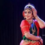 Rachana Narayanankutty Instagram - Kuchipudi Nattuvamela by @rachananarayanankutty ♥️💫 Location : Samabhavana Fest, RLV College of Fine Arts, Tripunithura Captured by : @aanand_narayan Retouch : @adarsh.k.s @indian_classical_dancers_2021 @bhavaragam @dancephotography____ @kerala_classical_dance @chilanga___lover #rachananarayanankutty #kuchipudi #classicaldance #dancersoninstagram #dancelover #dancephotography #indianart #artistsoninstagram #dancer #actress #mollywood #malayali RLV College of Music and Fine Arts