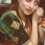 Rachita Ram Instagram - My way of getting ready!✨ H & M @paramesh_hairstylist @nageshmakeover09 Stylist @varshini_janakiram @limitless_legend 🎥 @cgowdasandhya