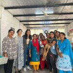 Radhika Apte Instagram – Always makes me so happy to visit @purkalstreeshakti ♥️ Thank you for having me again and for the beautiful baby quilt #notmybaby #lumilicious 

#supportsmallbusiness #woemnempowerment #beautifulquilts #handwoven