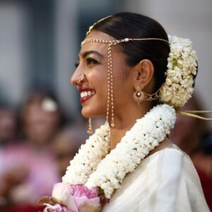 Radhika Apte Instagram - Just in: unseen pictures from my big day 💍
#MadeInHeavenOnPrime, S2, Aug 10 only on @primevideoin @excelmovies @tigerbabyofficial