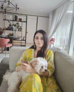 Radhika Madan Instagram - Bombay ki baarish, ghar ki adrak waali chai aur sukoon.♥️🐶