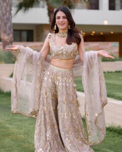 Radhika Madan Instagram - Sharara shararaaa!👯‍♀️