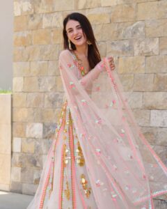 Radhika Madan Instagram - Well this smile didn't leave my face the whole weekend!
#whentheheartisfull 😇♥️